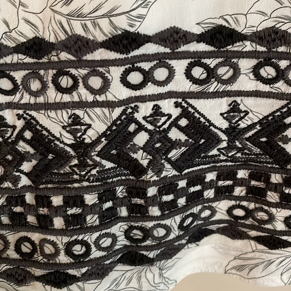 Biya Johnny Was Kanchan Dress, white and black silk, lined, NWT, pockets - Picture 6 of 11